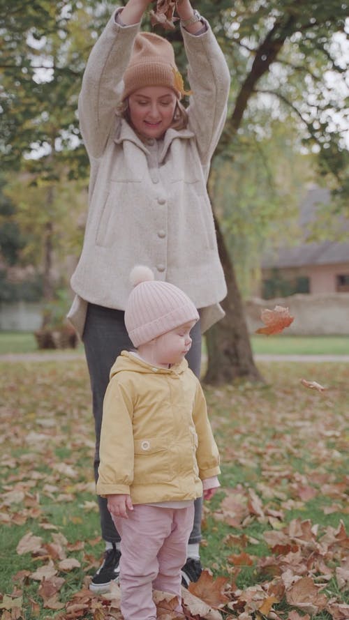 有关儿童, 公园, 垂直视频的免费素材视频