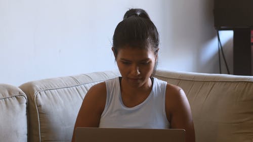 有关＃室内, 一起, 上网的免费素材视频