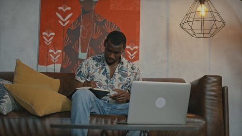 有关人, 在家工作, 在线学习的免费素材视频