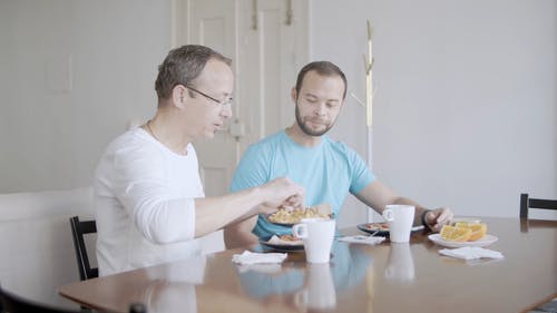 有关一起, 同志, 室内的免费素材视频