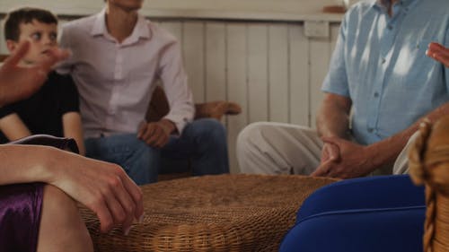 有关儿童, 坐, 家人的免费素材视频