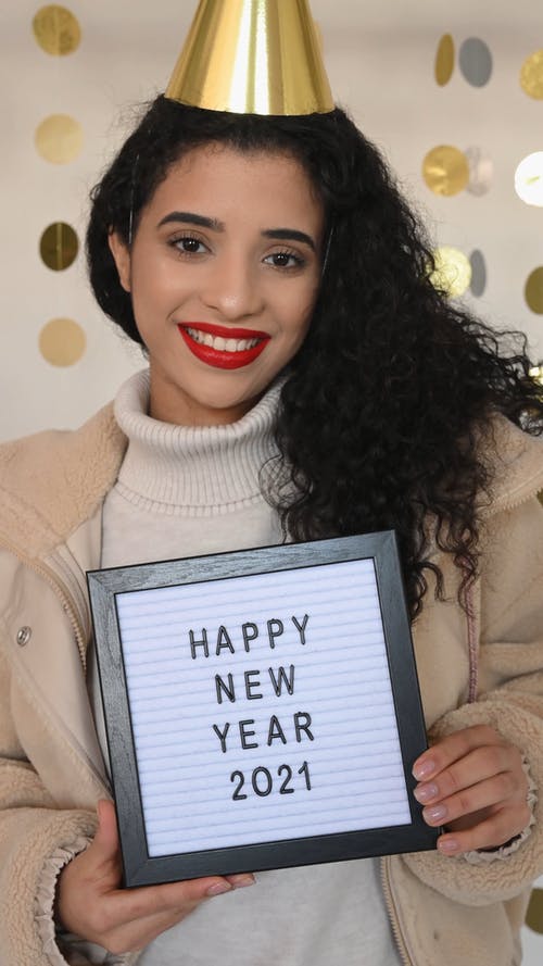 有关垂直视频, 外框, 年轻女子的免费素材视频