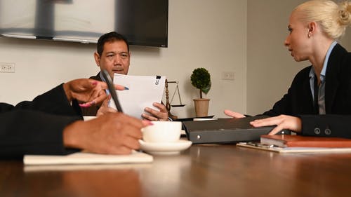 有关一杯咖啡, 上网, 人的免费素材视频