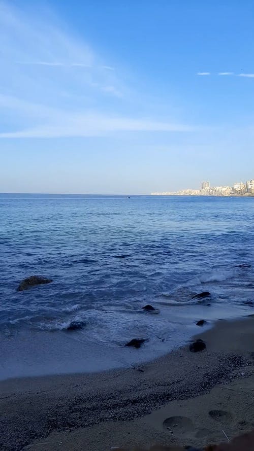 有关垂直视频, 岩石, 平静的水的免费素材视频