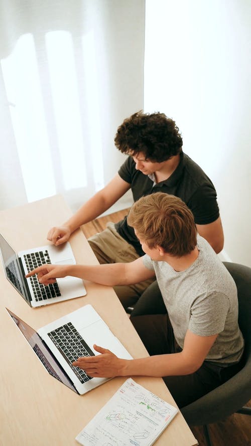 有关俯视图, 垂直视频, 工作的免费素材视频