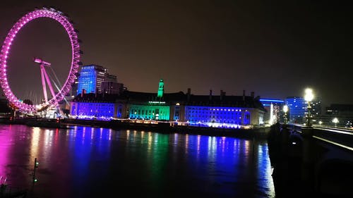 有关万豪乡村礼堂, 下雨的夜晚, 伦敦市中心的免费素材视频