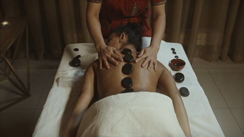 有关咖啡色头发的女人, 女人, 客户的免费素材视频