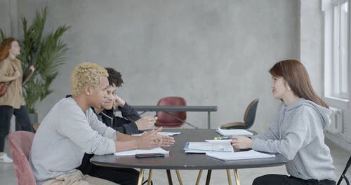 有关＃室内, 休闲装, 包包的免费素材视频