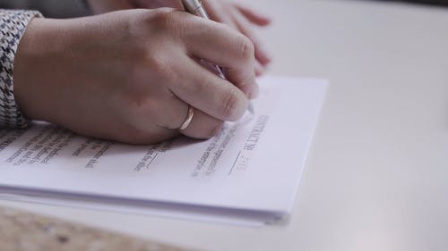 有关合同, 写作, 戒指的免费素材视频
