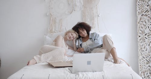 有关LGBT-H, 一对, 多种族夫妇的免费素材视频