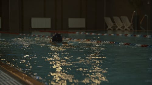 有关健身, 女人, 室内游泳池的免费素材视频