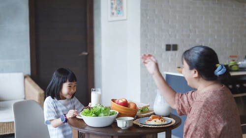 有关喝, 孩子, 年轻的免费素材视频