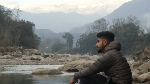 有关人, 冥想, 坐的免费素材视频