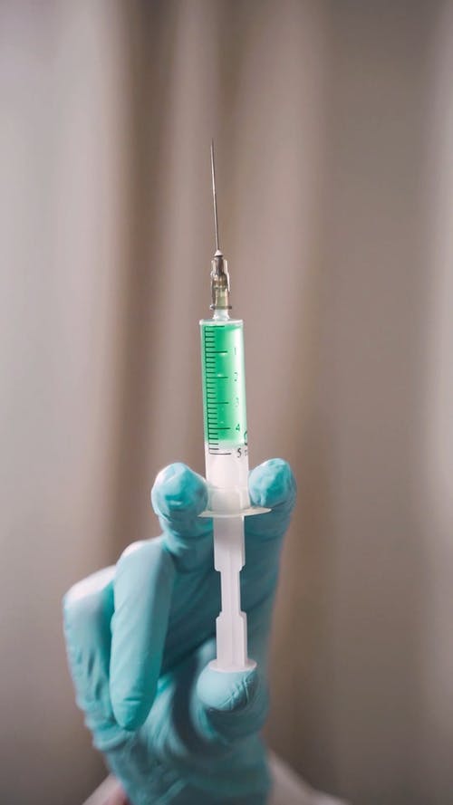 有关人, 医用手套, 垂直视频的免费素材视频