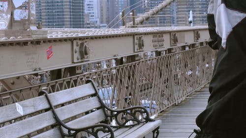 有关不倒翁, 休息, 吊桥的免费素材视频