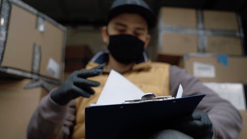 有关交付, 人, 低角度拍摄的免费素材视频