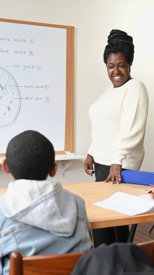 有关儿童, 商量, 在肩膀上射击的免费素材视频