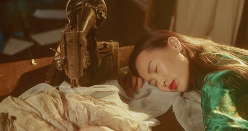 有关＃室内, 女人, 睡眠的免费素材视频