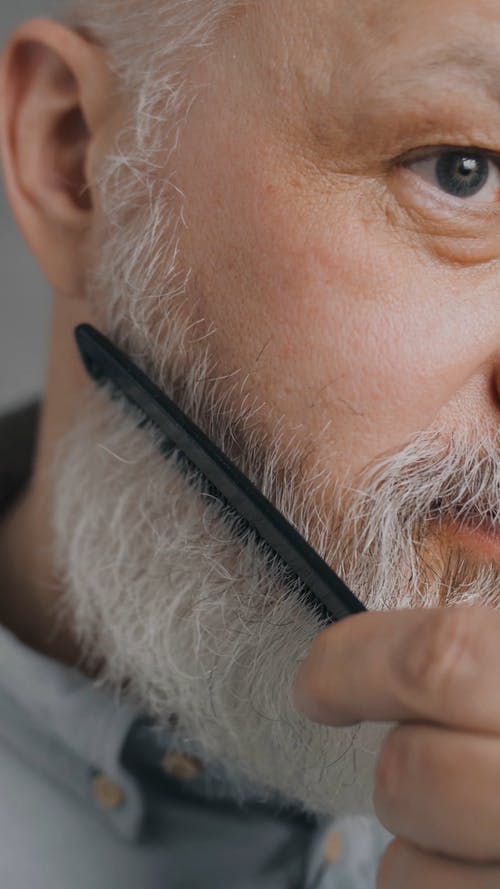 有关垂直视频, 有胡子的, 极端特写镜头的免费素材视频