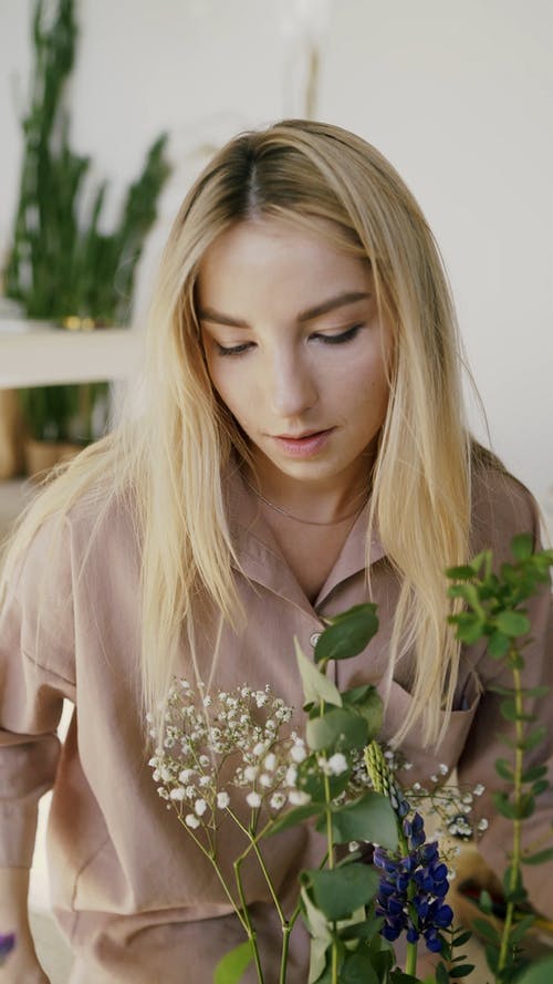 有关切割, 园丁, 垂直视频的免费素材视频