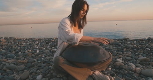 有关handpan, 在地上, 地平线的免费素材视频