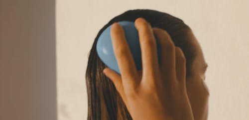 有关侧面图, 刷牙, 发刷的免费素材视频