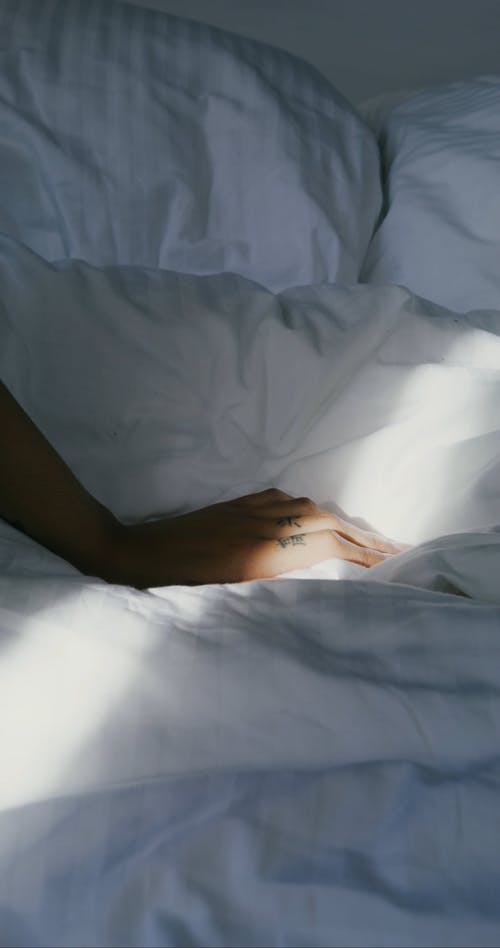 有关光, 刺青, 垂直视频的免费素材视频