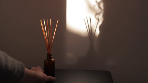 有关人, 修理, 光的免费素材视频