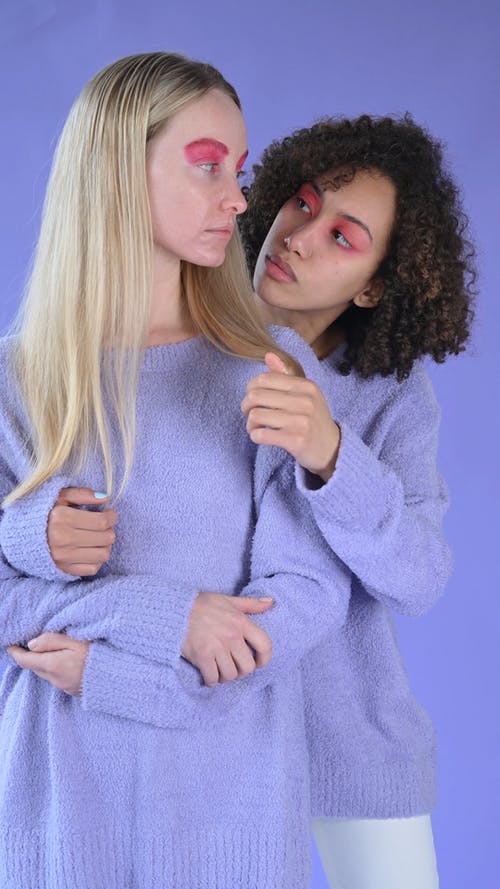 有关一起, 垂直视频, 拥抱的免费素材视频