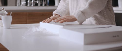 有关3C用品, 包裹, 去除的免费素材视频