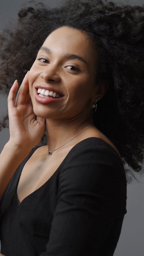 有关垂直视频, 女人, 女性的免费素材视频