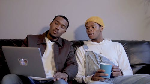 有关3C用品, 坐, 技术的免费素材视频