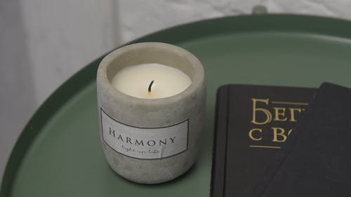 有关书, 燃烧, 灯光的免费素材视频