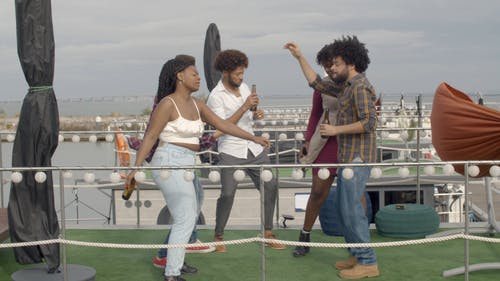 有关享受, 人, 啤酒的免费素材视频