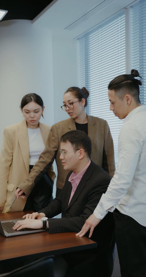 有关人, 企业, 垂直视频的免费素材视频