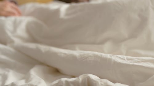 有关一对, 在家, 坐的免费素材视频