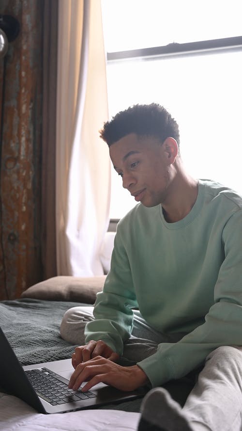 有关互联网, 人, 可携式的免费素材视频