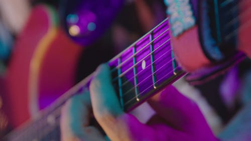 有关吉他手, 执行, 弦乐器的免费素材视频