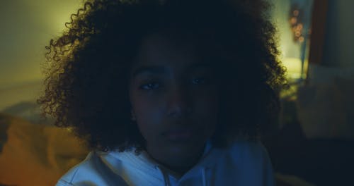 有关不情绪化, 严肃, 中等特写的免费素材视频