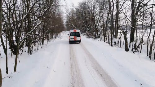 有关冬季, 救护车, 白雪皑皑的免费素材视频