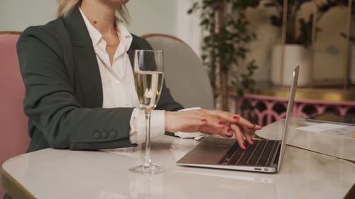 有关上网, 互联网, 休闲活动的免费素材视频