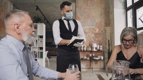 有关一对, 乳胶手套, 保护的免费素材视频