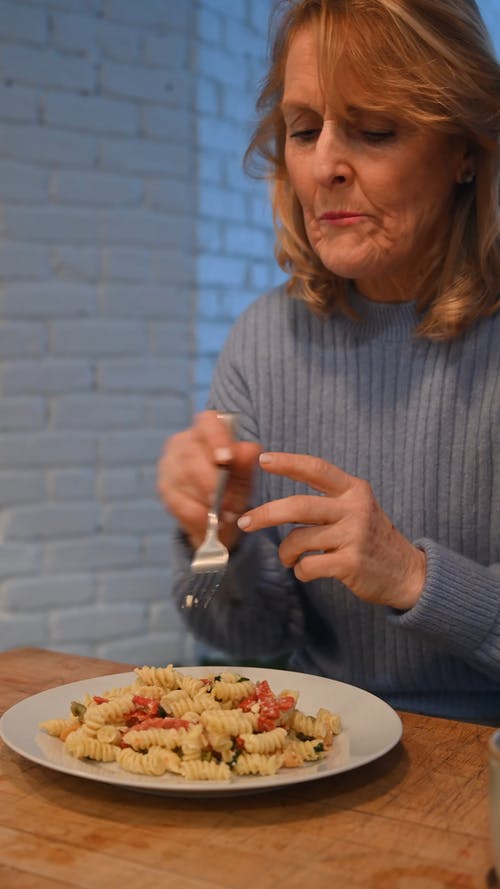 有关人, 午餐, 叉子的免费素材视频