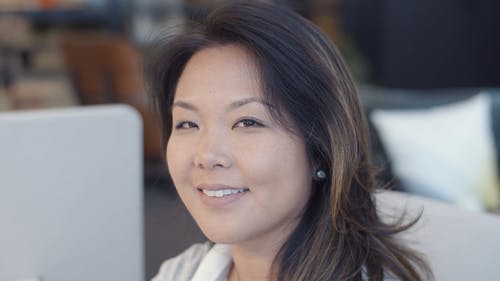 有关女人, 微笑, 特写的免费素材视频