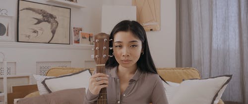 有关人, 吉他课, 在家学习的免费素材视频