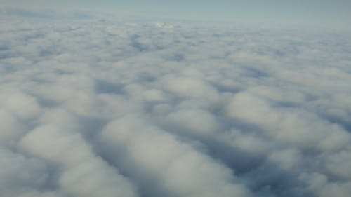 有关在云层之上, 大气的, 正在播出的免费素材视频