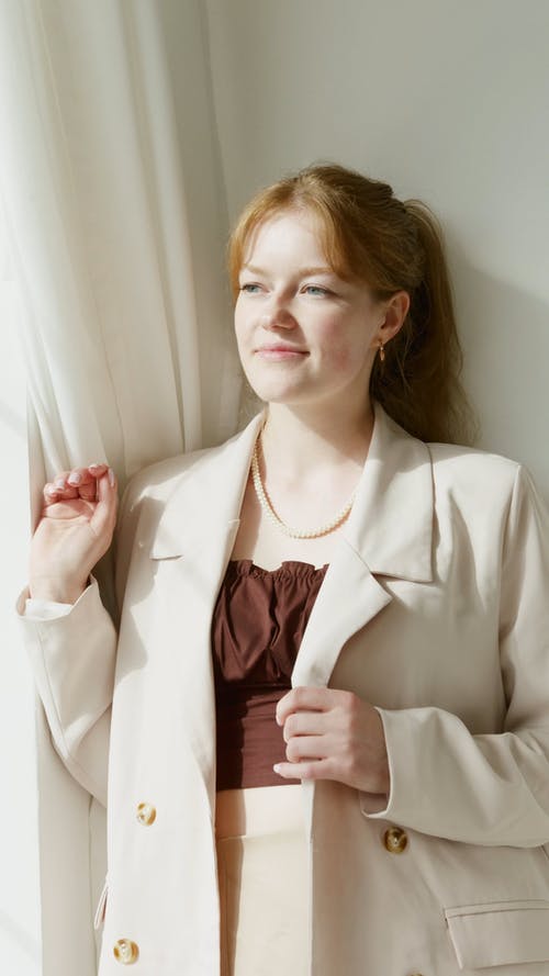 有关倚, 发带, 垂直视频的免费素材视频