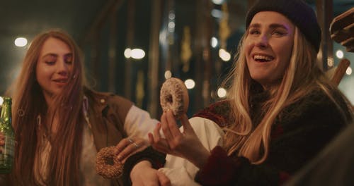 有关啤酒, 在晚上, 夜生活的免费素材视频