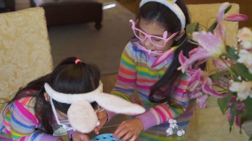 有关假日, 兔子耳朵, 女孩的免费素材视频