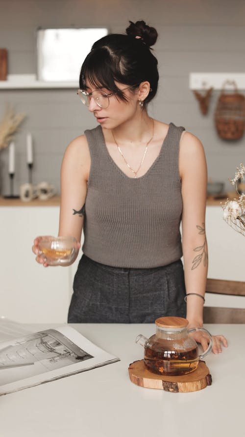 有关呆在家里, 回家时间, 在家的免费素材视频